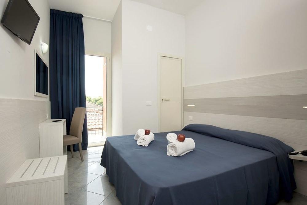 Hotel Scarlet Rimini Eksteriør bilde