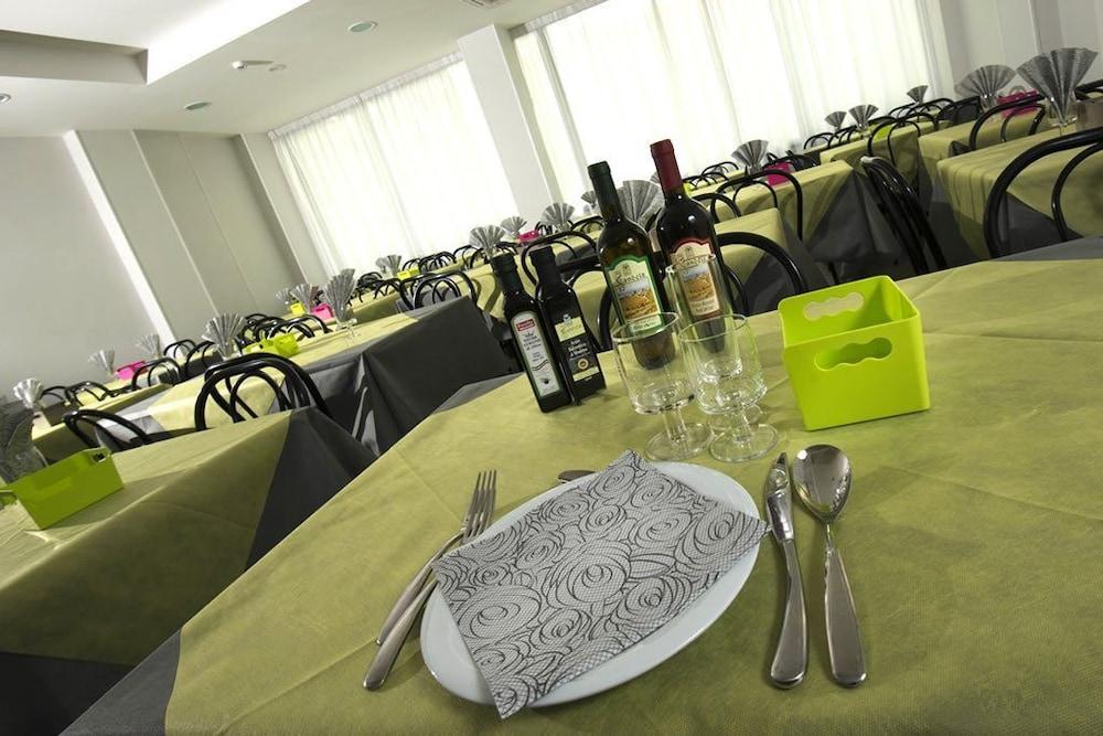 Hotel Scarlet Rimini Eksteriør bilde