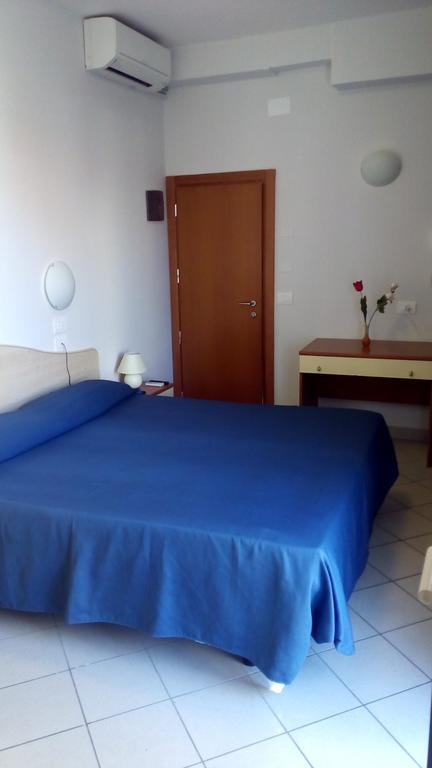 Hotel Scarlet Rimini Eksteriør bilde