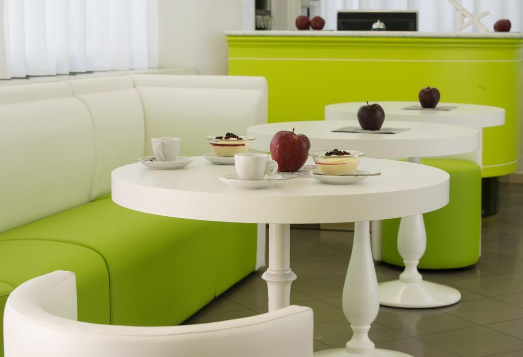 Hotel Scarlet Rimini Eksteriør bilde